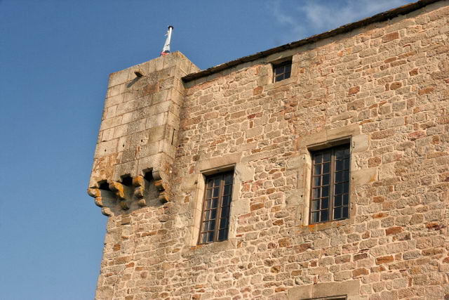 activ_voyages_aveyron_montaigut_11.jpg