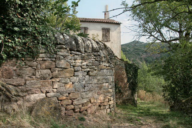 activ_voyages_aveyron_montaigut_43.jpg