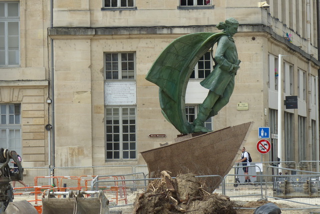 Statue de Jean Talon...