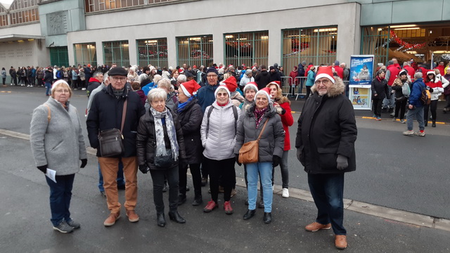 Regroupement après une longue file d'attente.