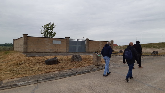 Le cimetière...