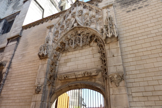 L'entrée du ...