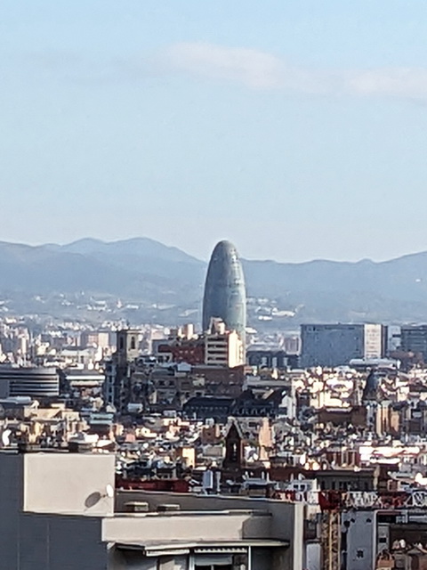 La Torre Glòries conçu par l'architecte françaisJean Nouvel