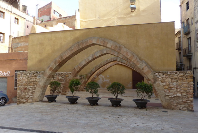 ...Arches du cellier du port