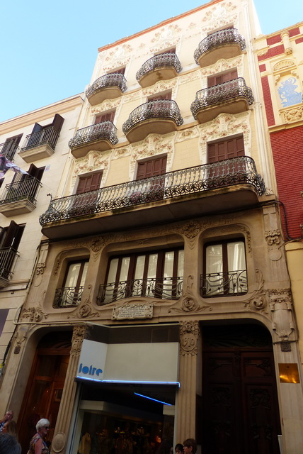 Casa Tomas Jordi (1909)