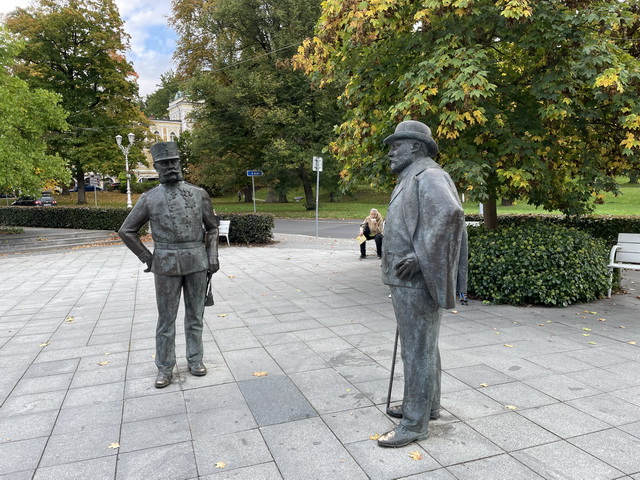 Statues d'Édouard VII roi britannique, et de l'empereur François-Joseph Ier, empereur Habsbourg