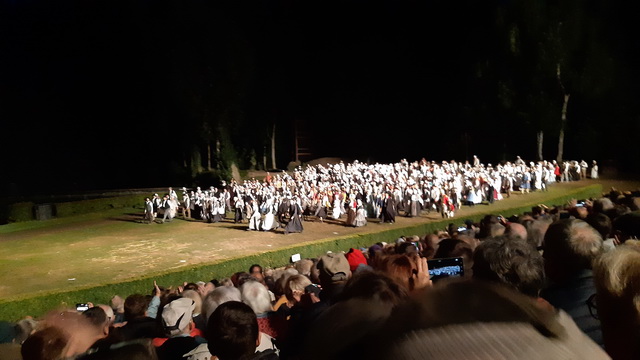 L'arrivée de plus de 900 bénévoles...