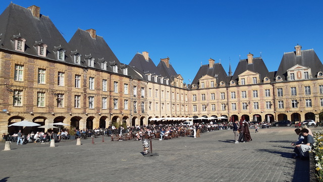 La place Ducale