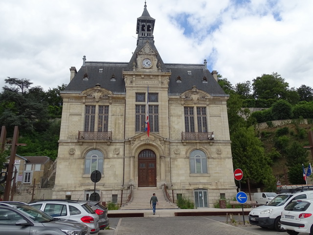 L'Hôtel de Ville